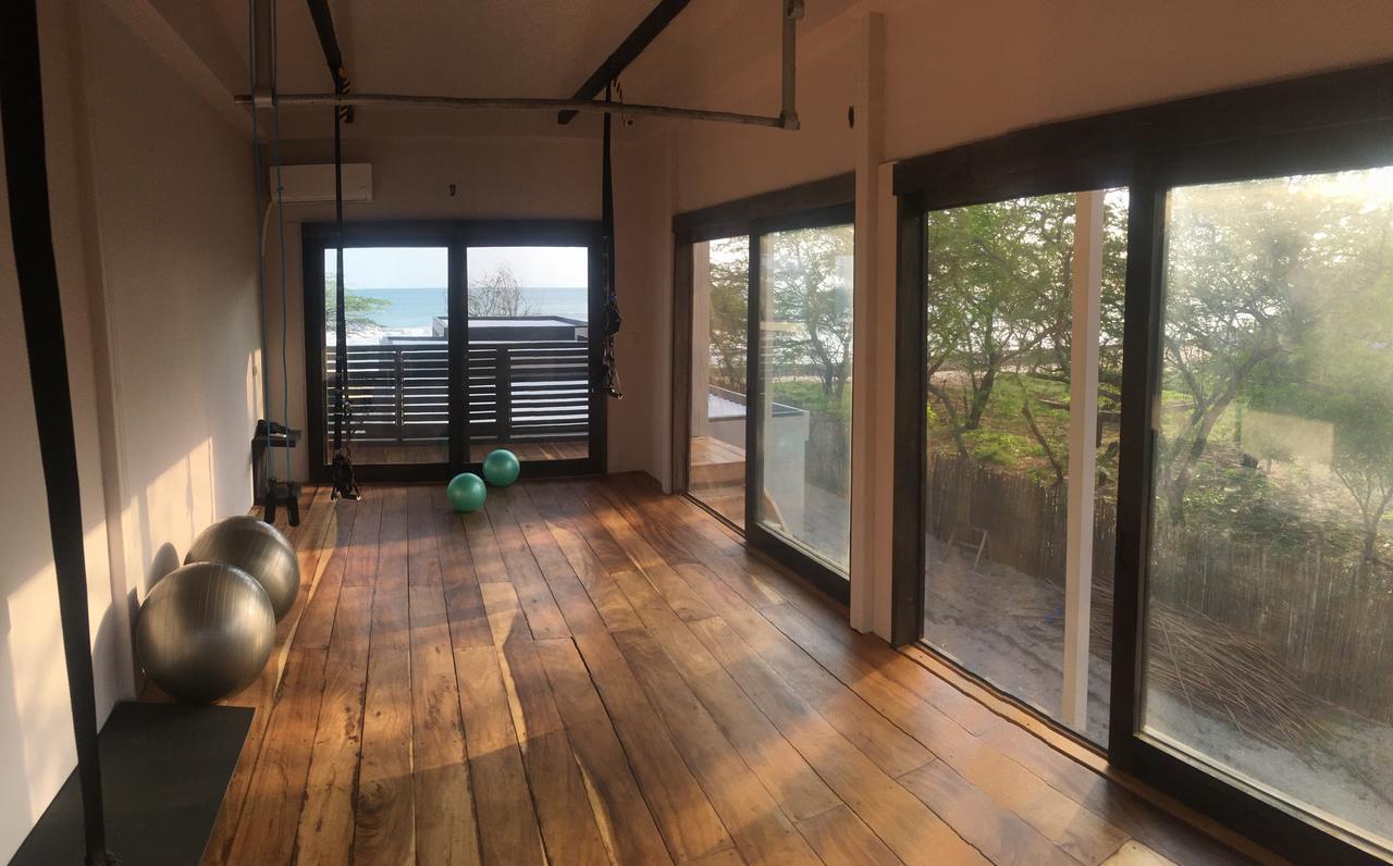 99 Surf Lodge เอลลิมอน ภายนอก รูปภาพ